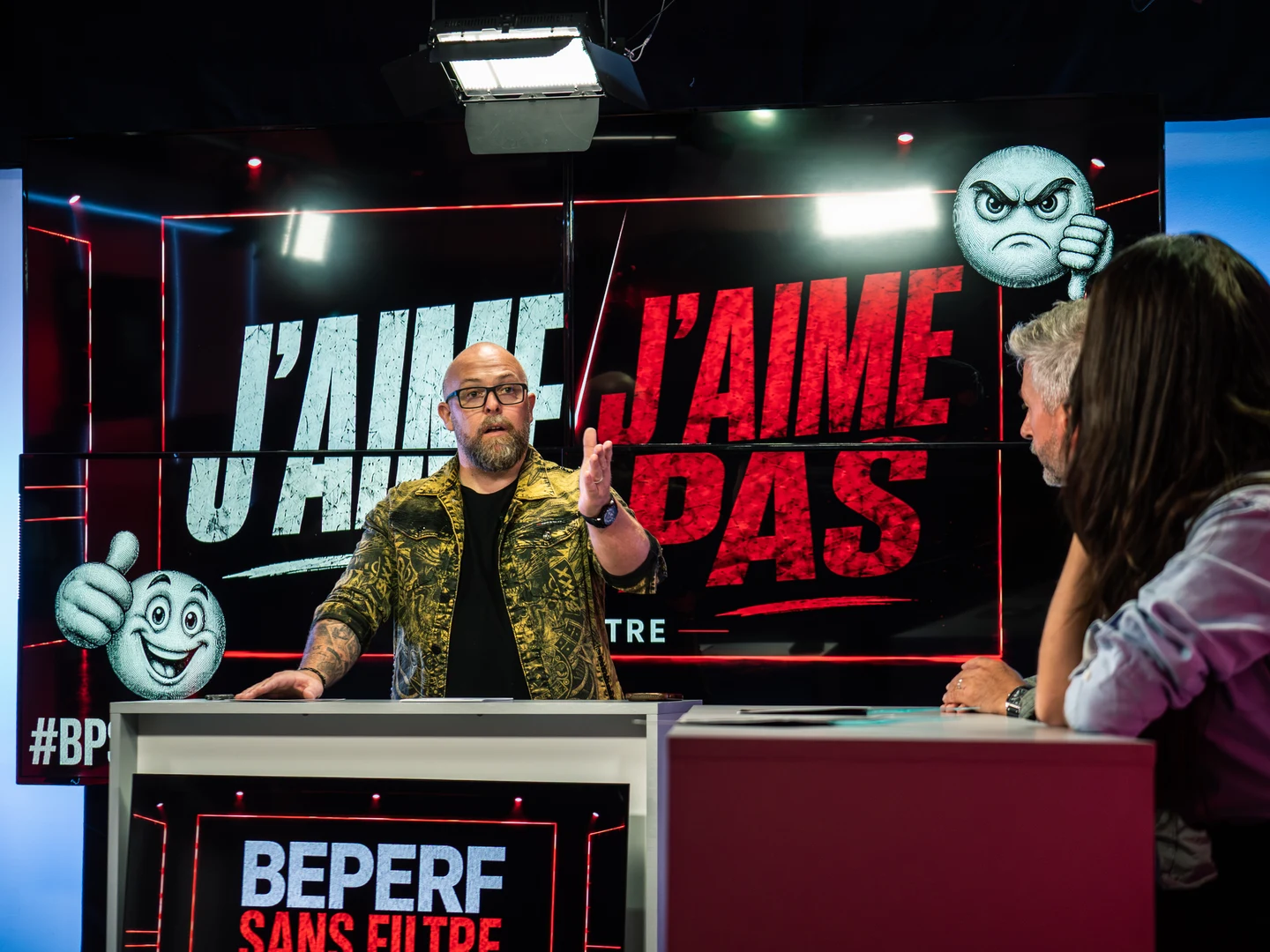 Alex Michelin et les chroniqueurs pendant la séquence J’aime / J’aime pas de Beperf Sans Filtre.